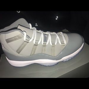 Jordan 11 Cool grey
